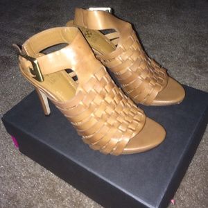 Vince Camuto sandal