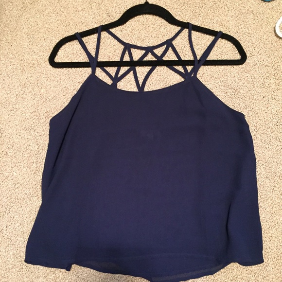 💢SOLD💢Strappy tank top NWOT