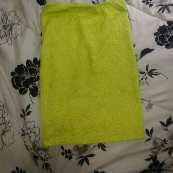 Top and skirt - Picture 3 of 3