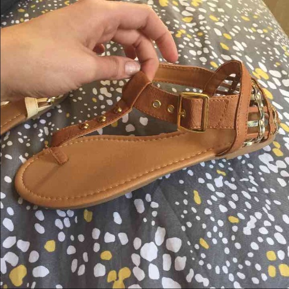 Sandals! - Picture 2 of 3