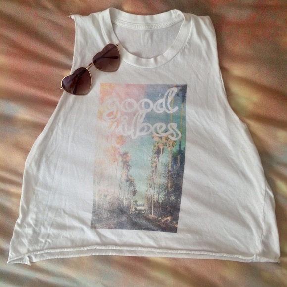 Brandy Melville Good Vibes tank