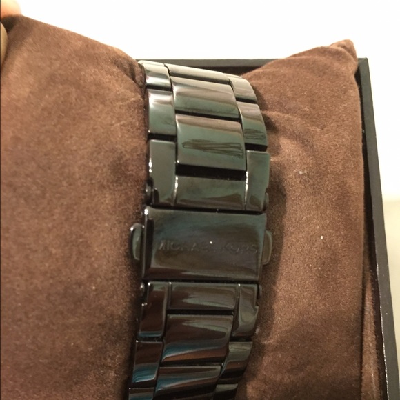 SOLD - Picture 3 of 3