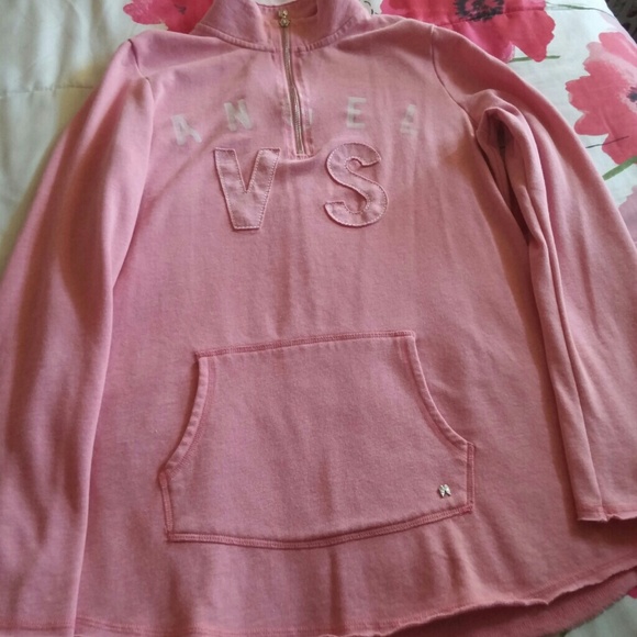 Light weight sweater