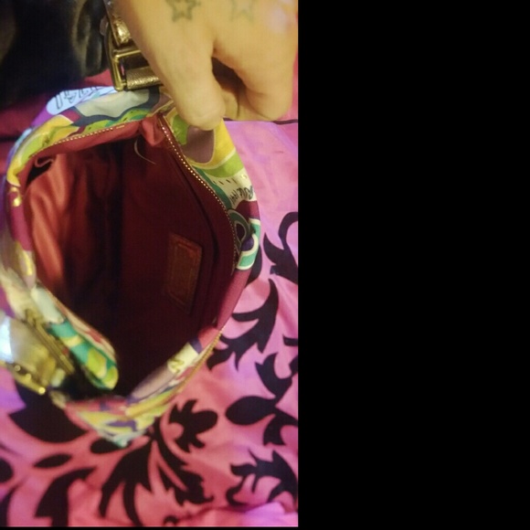 Coach purse - Picture 4 of 4