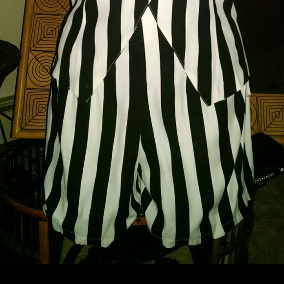 Short set - Picture 2 of 4