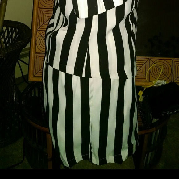 Short set - Picture 3 of 4