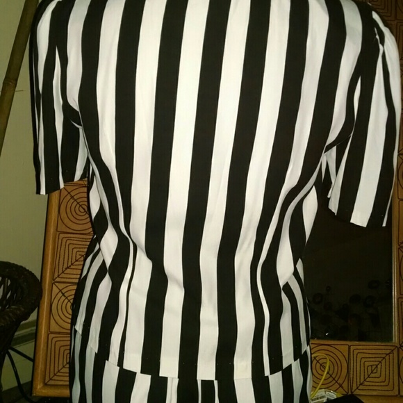 Short set - Picture 4 of 4