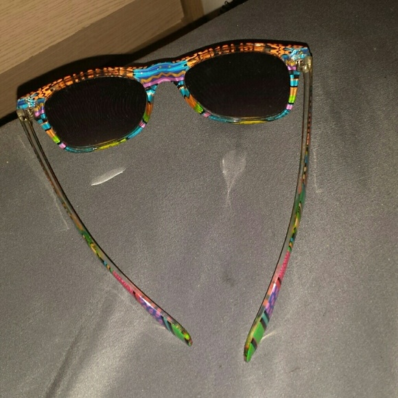 Sunglasses - Picture 2 of 3