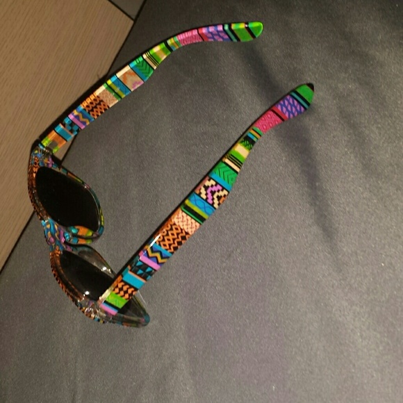 Sunglasses - Picture 3 of 3