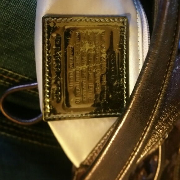 Coach purse - Picture 3 of 3