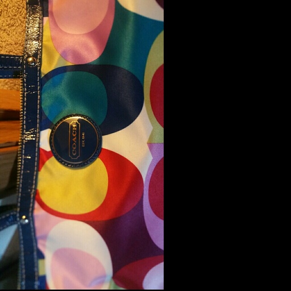 Coach purse - Picture 2 of 4