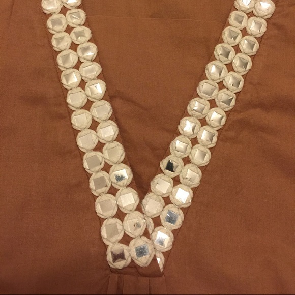 Top - Picture 2 of 2