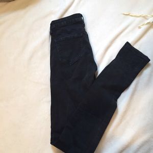 Regular black jeans