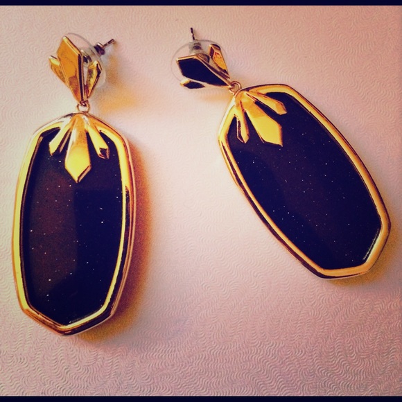 ✨HP✨Kendra Scott Dillon Earrings In Blue Goldstone