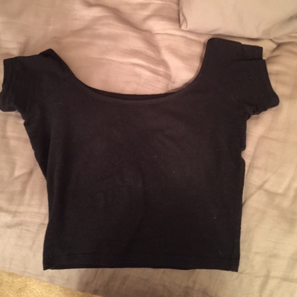 black crop top
