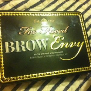Brow envy kit