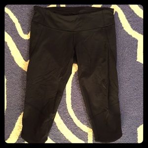 Lululemon Cropped running pants