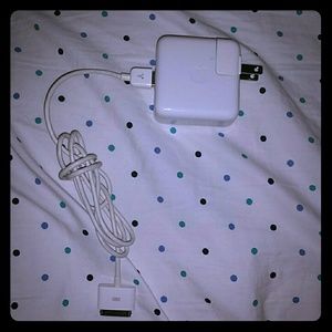 APPLE CHARGER