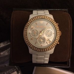 ⛔️SOLD⛔️Michael Kors ceramic watch white/rose gold