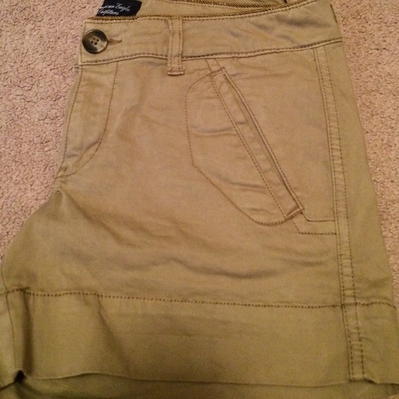American Eagle Khaki shorts