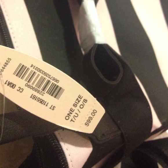 💔SOLD💔💋Victoria's Secret Weekender💋 - Picture 4 of 4