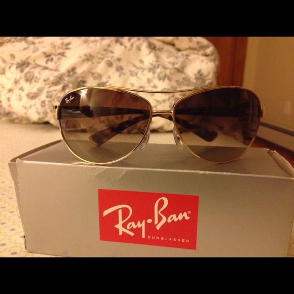 Authentic!!! Ray Ban sunglasses!!