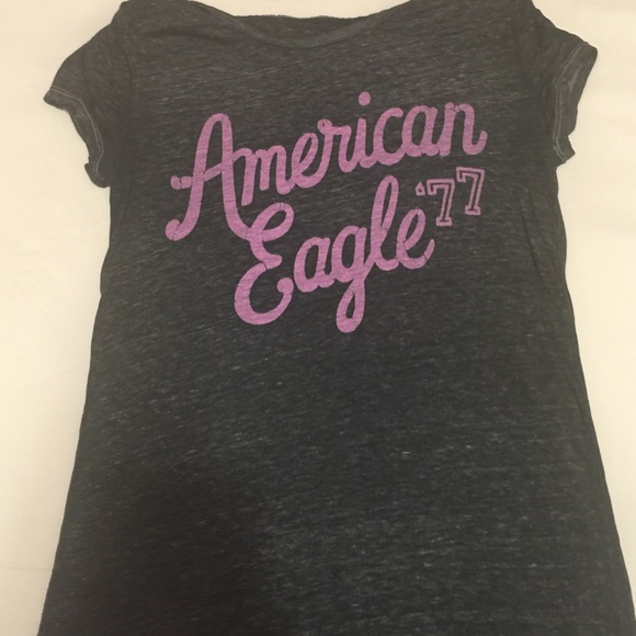 Black & Pink American Eagle shirt