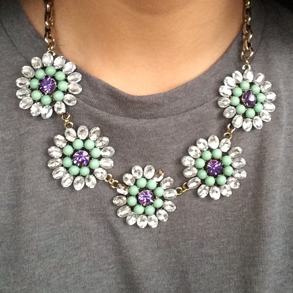 Leslie Danzis statement necklace