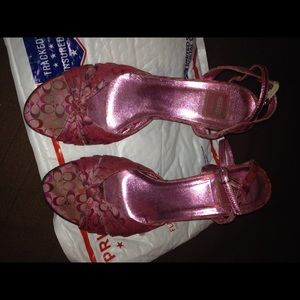 Very nice sandals size 8/50