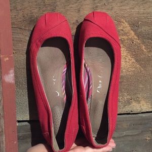 TOMS size 7.5 ballet flats Red