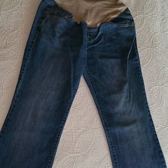Old Navy "Boot Cut" Maternity Jeans - Picture 2 of 4
