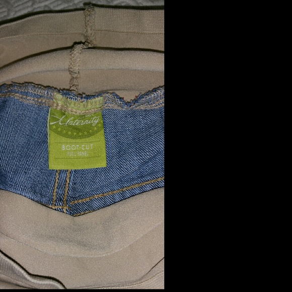 Old Navy "Boot Cut" Maternity Jeans - Picture 3 of 4