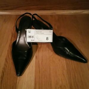 Black faux Leather Pointy Toe Pumps