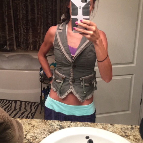 Fitted army green vest