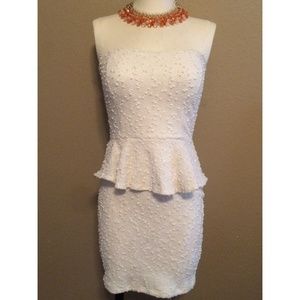 Ivory peplum dress size M ✨✨ACCEPTING OFFERS✨✨