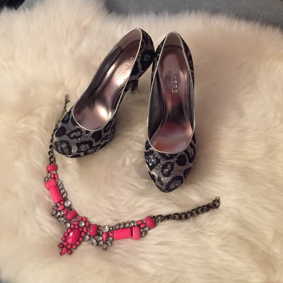 BRAND NEW!! BAKERS//