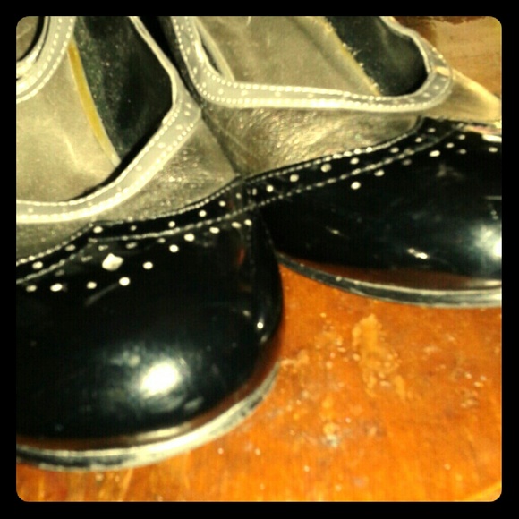 FINAL PRICE!  Two-Tone Mary-Jane Kitty Heels