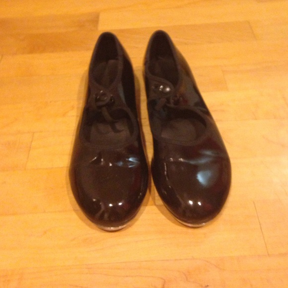 Tap shoes