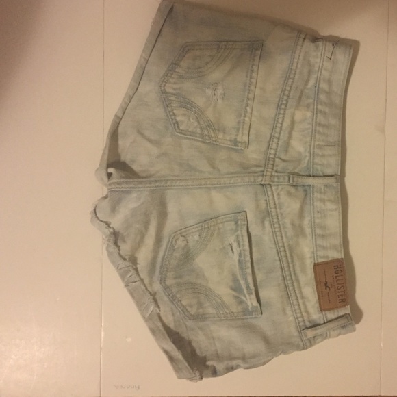 Acid wash light high rise short shorts - Picture 2 of 3