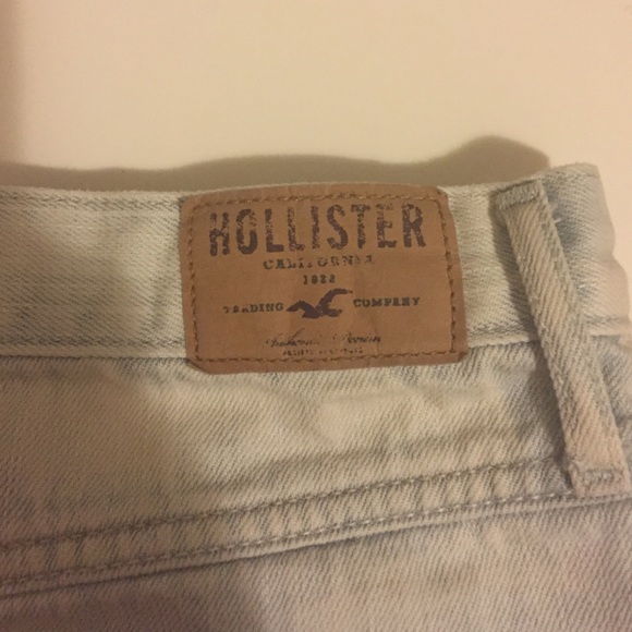 Acid wash light high rise short shorts - Picture 3 of 3