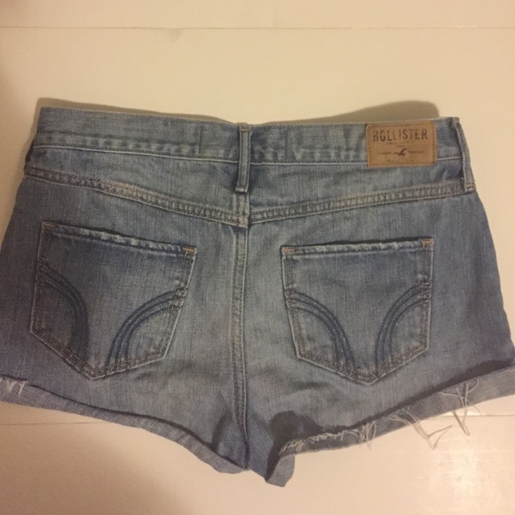 Sparkly denim Hollister shorts - Picture 2 of 3