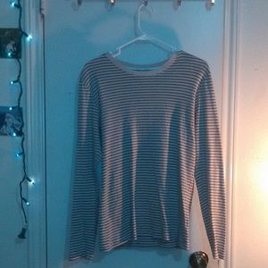 Thin GAP sweater