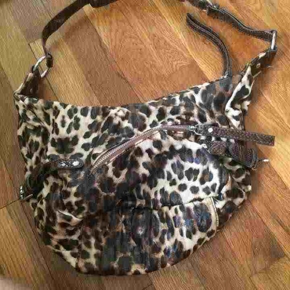 Cheetah print Guess Handbag - Picture 2 of 2