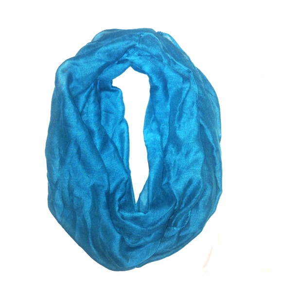 NWOT Infinity Scarf