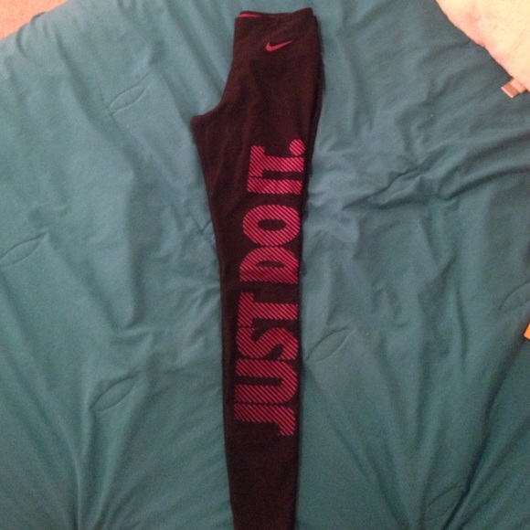 Nike 'Just Do It' leggings