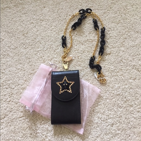 Tarina Tarantino black leather skull phone case - Picture 1 of 4