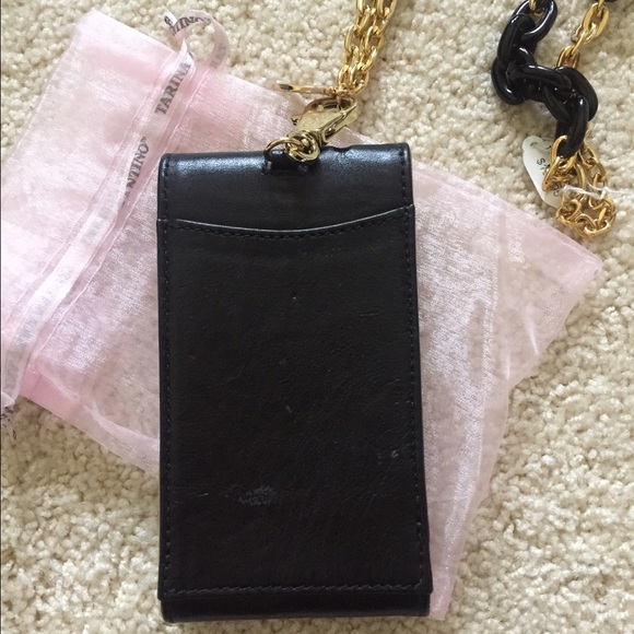 Tarina Tarantino black leather skull phone case - Picture 4 of 4