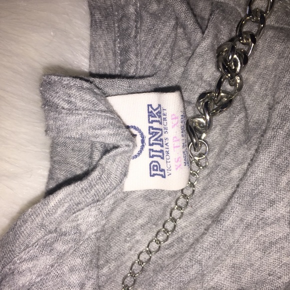 ⛔️sold⛔️ PINK Long Sleeve Grey V Neck Shirt - Picture 2 of 2