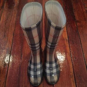 Burberry rain boots