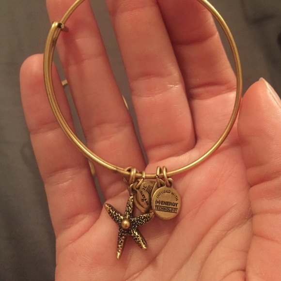 Alex and Ani starfish bangle